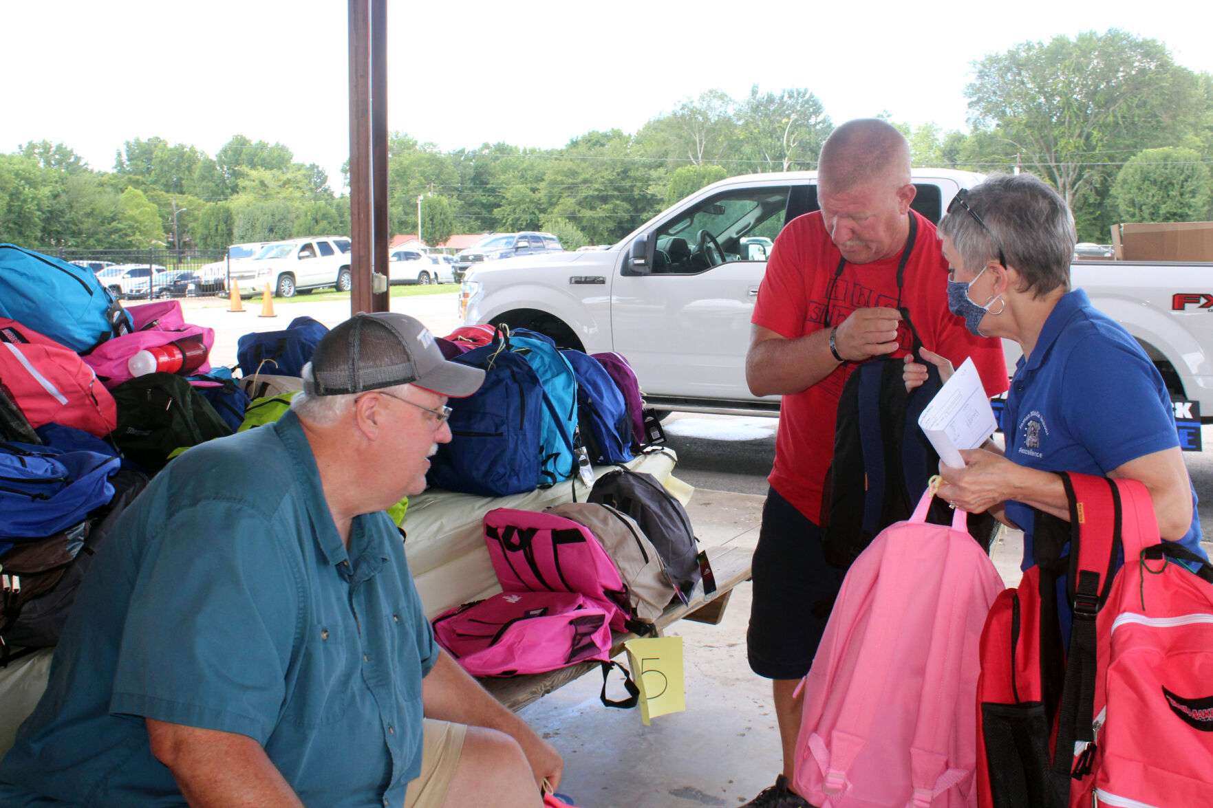 PARIS TN: Backpacks fly at Back to School Bash